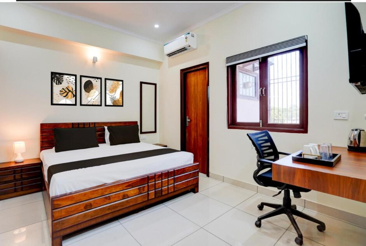 Ishanvi Hotel Luxurious Ghaziabad Exterior foto